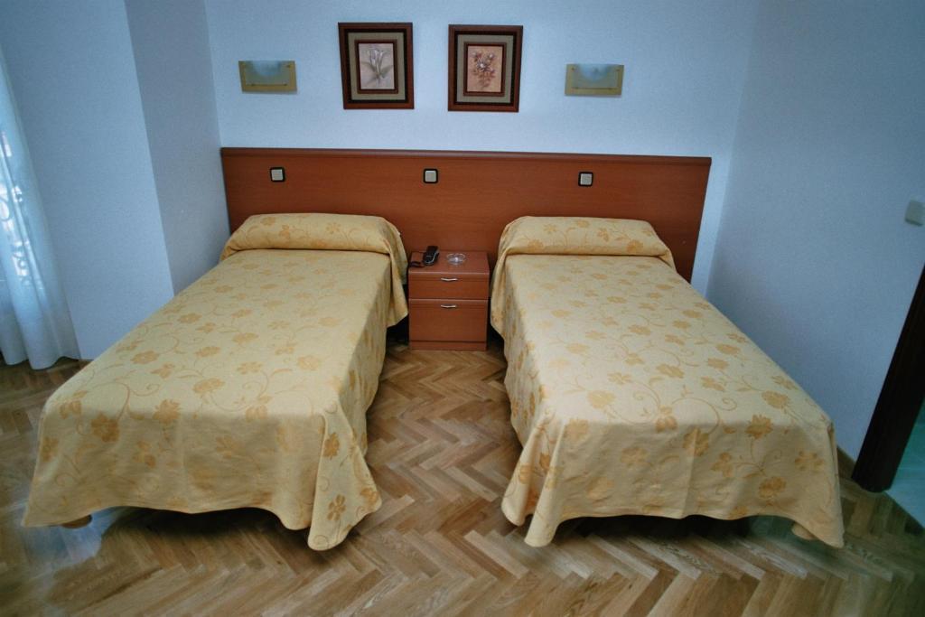 Hostal Jerez Madrid Room photo