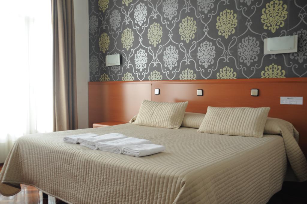 Hostal Jerez Madrid Exterior photo