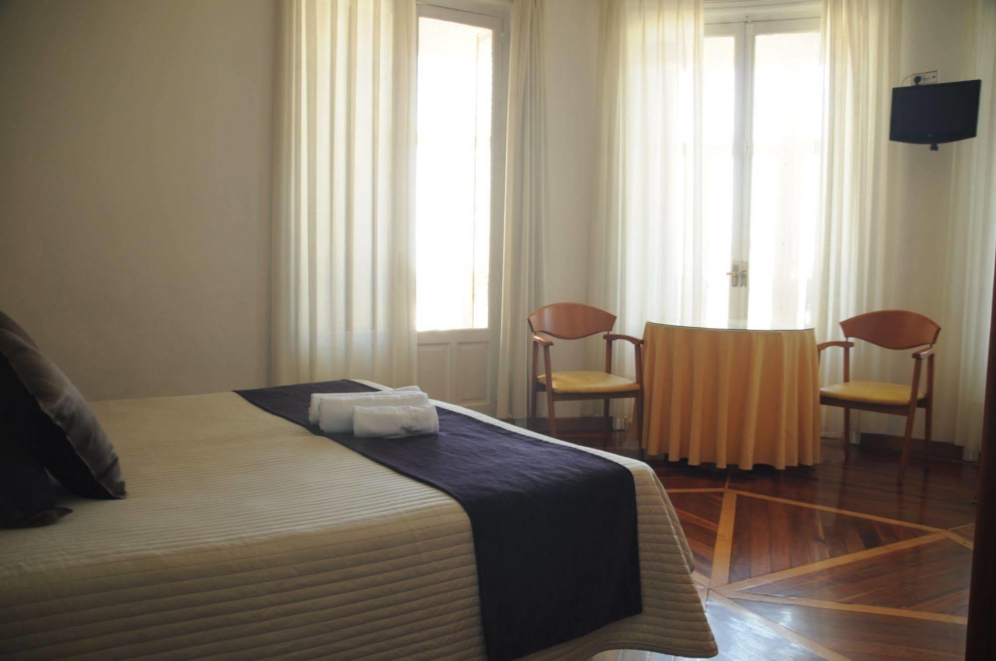 Hostal Jerez Madrid Exterior photo