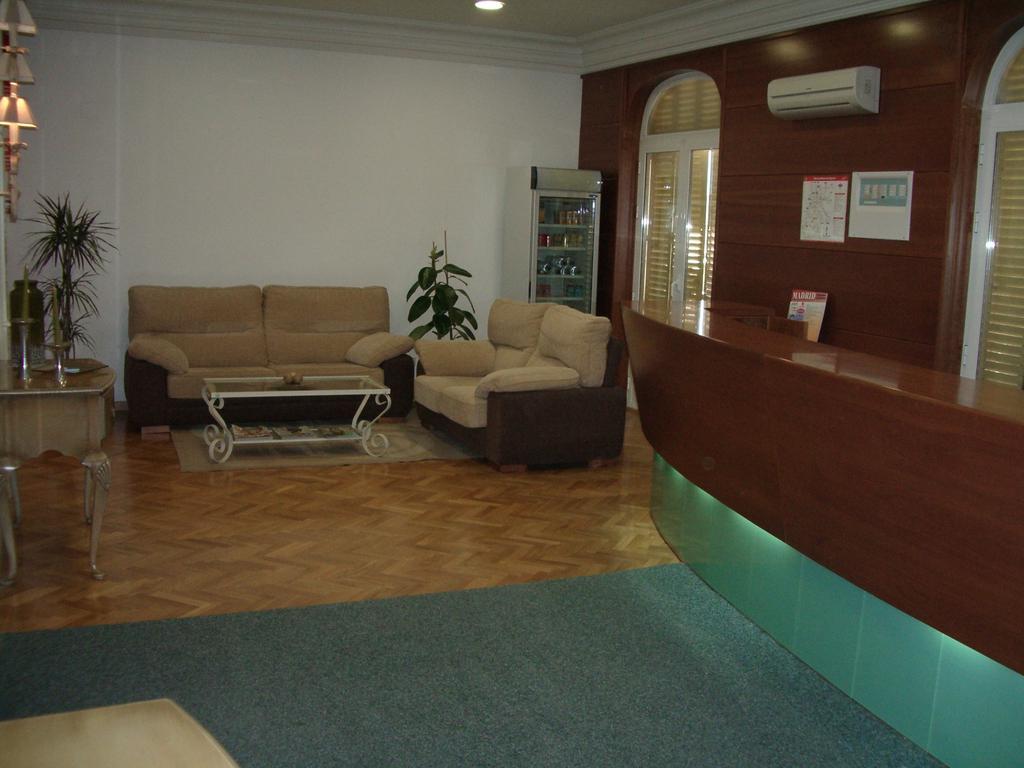 Hostal Jerez Madrid Exterior photo